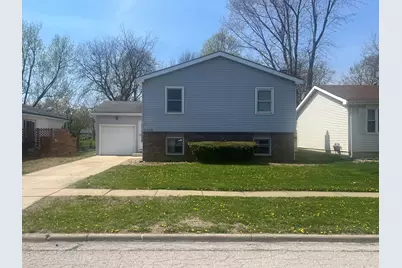 1408 Ridgeport Avenue, Bloomington, IL 61704 - Photo 1