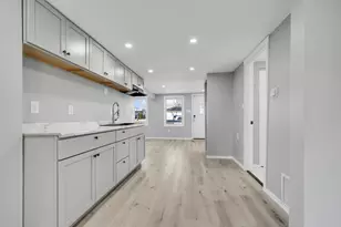 3813 Morgan St, Steger, IL 60475 - Photo 9