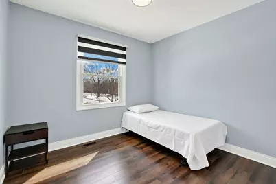 2004 E Parkview Circle, Hoffman Estates, IL 60169 - Photo 15