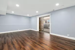 2004 E Parkview Cir, Hoffman Estates, IL 60169 - Photo 23