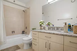 512 N McClurg Ct, Chicago, IL 60611 - Photo 9