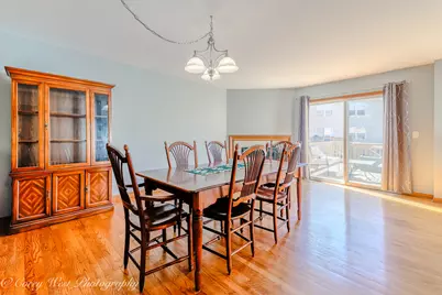 3049 Renard Lane, Saint Charles, IL 60175 - Photo 5