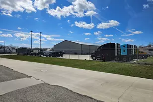 801 E Kankakee River Dr, Wilmington, IL 60481 - Photo 1