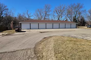 [Address not provided], Freeport, IL 61032 - Photo 3