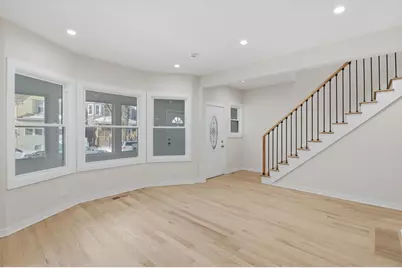 821 N Lockwood Avenue, Chicago, IL 60651 - Photo 9