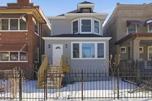 821 N Lockwood Ave, Chicago, IL 60651 - Photo 1