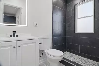 821 N Lockwood Avenue, Chicago, IL 60651 - Photo 15