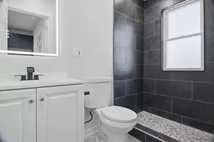 821 N Lockwood Ave, Chicago, IL 60651 - Photo 15