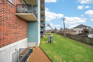 9355 Irving Park Rd, Schiller Park, IL 60176 - Photo 39