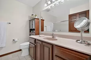 9355 Irving Park Rd, Schiller Park, IL 60176 - Photo 19