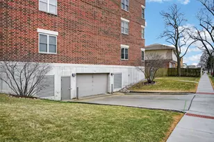 9355 Irving Park Rd, Schiller Park, IL 60176 - Photo 3