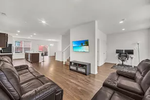 60 Grey Wolf Dr, Wheeling, IL 60090 - Photo 7