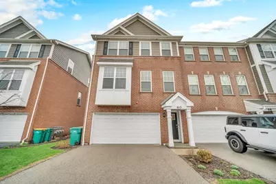 60 Grey Wolf Drive, Wheeling, IL 60090 - Photo 1