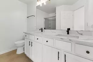 7515 Savoy Ln, Bridgeview, IL 60455 - Photo 11