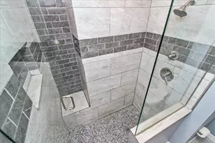 1865 Kevin Ave, Elgin, IL 60123 - Photo 27