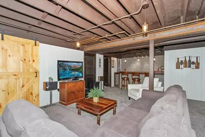 1865 Kevin Avenue, Elgin, IL 60123 - Photo 31