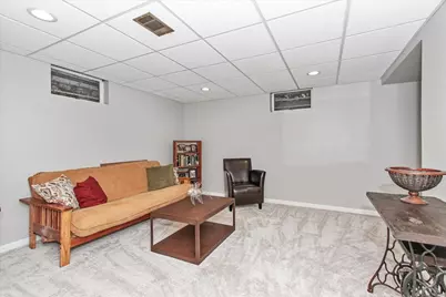 1865 Kevin Avenue, Elgin, IL 60123 - Photo 35