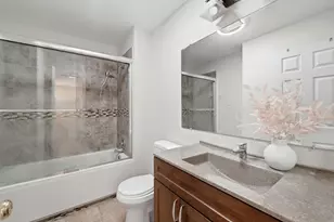 348 Richard Ct, Vernon Hills, IL 60061 - Photo 21