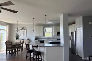 [Address not provided], Yorkville, IL 60560 - Photo 7