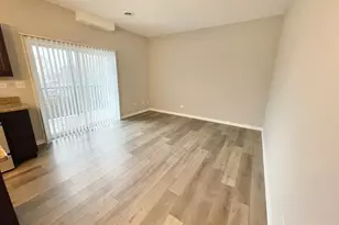 811 E Main St, East Dundee, IL 60118 - Photo 5