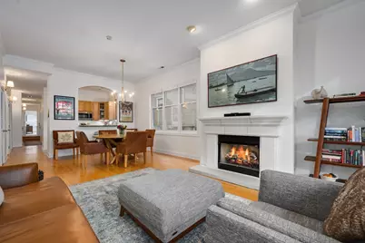 827 W Bradley Place #1W, Chicago, IL 60613 - Photo 3