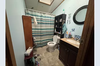 210 Lakeview Drive, Shattuc, IL 62231 - Photo 7