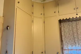 1902 N Broadway St, Peoria, IL 61604 - Photo 3