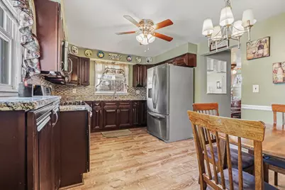 900 Old Indian Trail, Aurora, IL 60506 - Photo 7