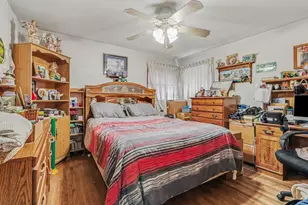 900 Old Indian Trail, Aurora, IL 60506 - Photo 9