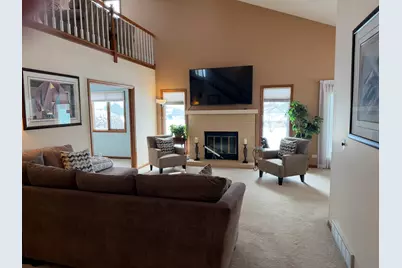 1800 Monterey Court, Hoffman Estates, IL 60169 - Photo 5