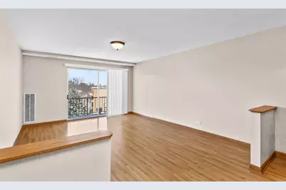 245 S Park Lane #424, Palatine, IL 60074 - Photo 3