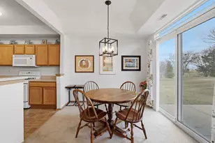 13488 Delaney Rd, Huntley, IL 60142 - Photo 9