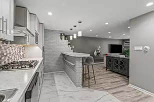 9954 S 84th Terrace, Palos Hills, IL 60465 - Photo 9