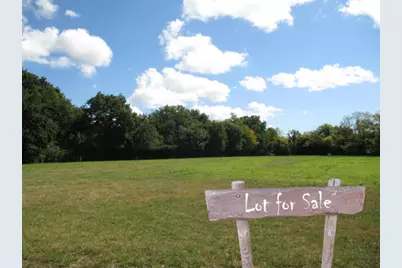 428 W Natoma Avenue, Addison, IL 60101 - Photo 1