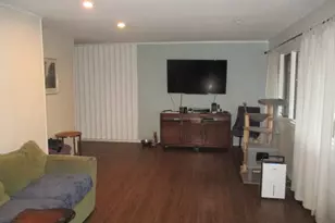 6526 Howard Ave, Indian Head Park, IL 60525 - Photo 5