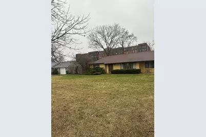 6526 Howard Avenue, Indian Head Park, IL 60525 - Photo 3