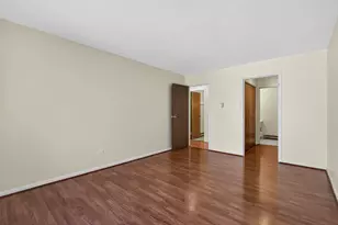 931 W Arquilla Dr, Glenwood, IL 60425 - Photo 9