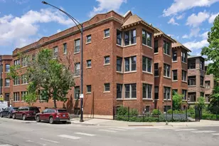 1310 W Montrose Ave, Chicago, IL 60613 - Photo 1