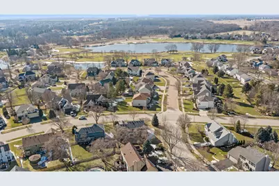 225 N Canterbury Road, Aurora, IL 60506 - Photo 37