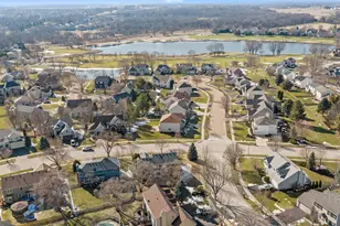 225 N Canterbury Rd, Aurora, IL 60506 - Photo 37