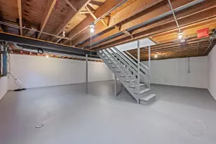 225 N Canterbury Rd, Aurora, IL 60506 - Photo 27