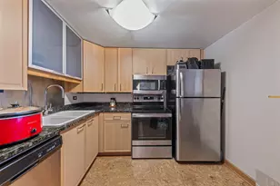 2015 S Finley Rd, Lombard, IL 60148 - Photo 5