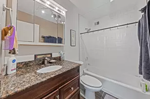 2015 S Finley Rd, Lombard, IL 60148 - Photo 9