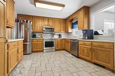 1306 Kirkwood Drive, Pontiac, IL 61764 - Photo 5