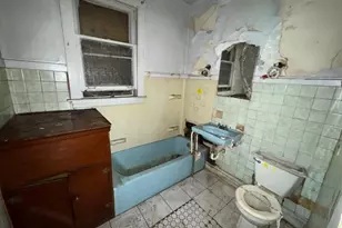 906 S 9th Ave, Maywood, IL 60153 - Photo 5