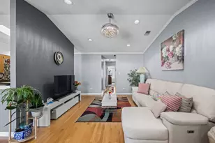 9130 W 95th St, Hickory Hills, IL 60457 - Photo 7