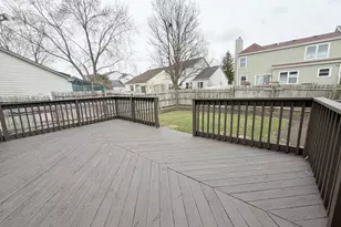 1127 Ashbrook Dr, Mundelein, IL 60060 - Photo 35