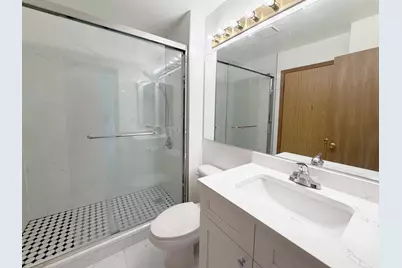 [Address not provided], Mundelein, IL 60060 - Photo 25