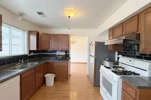 1127 Ashbrook Dr, Mundelein, IL 60060 - Photo 13