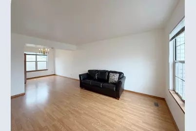 [Address not provided], Mundelein, IL 60060 - Photo 5